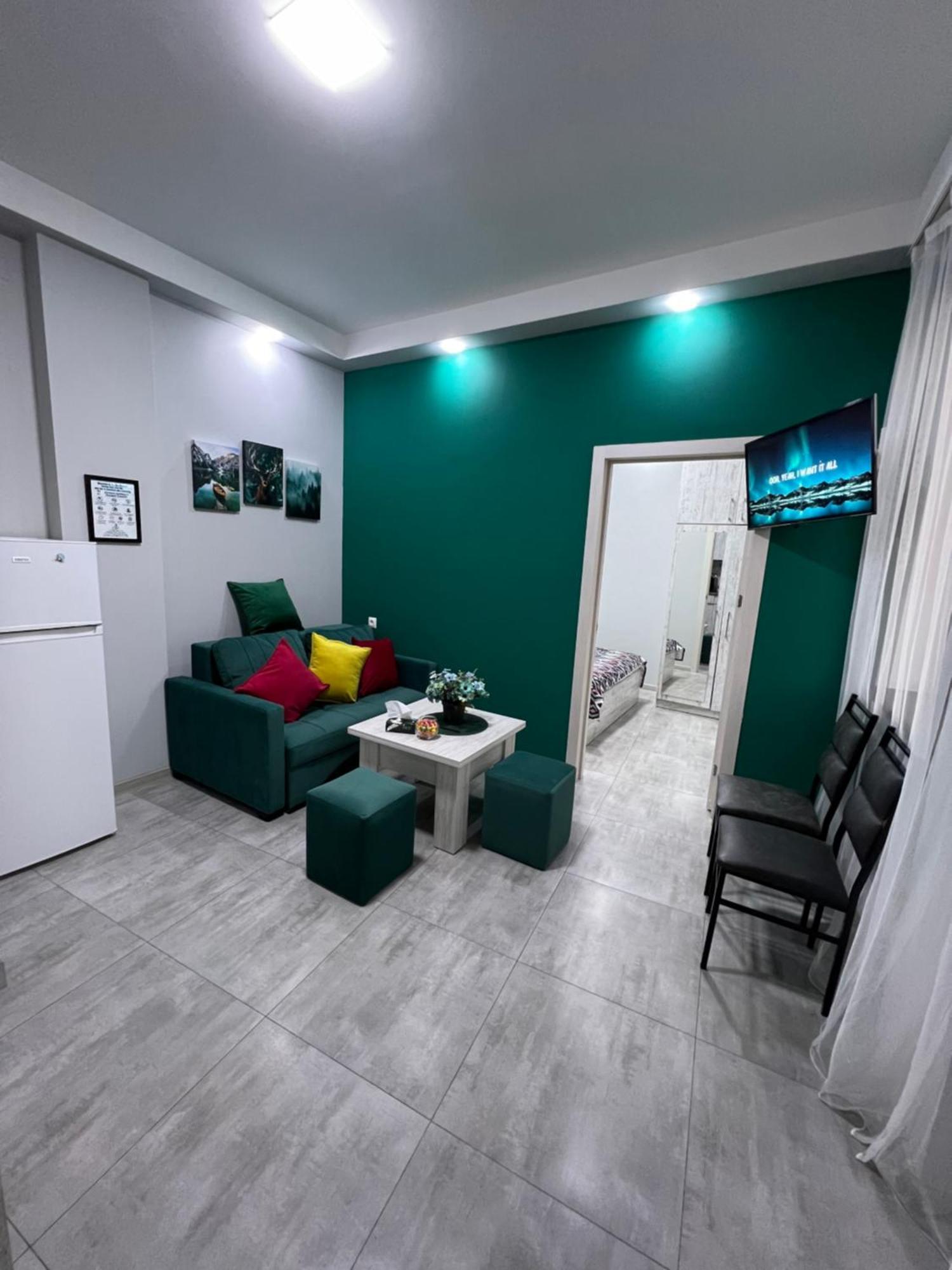 Cosy Apartment With Good Location Self Check In エレバン エクステリア 写真