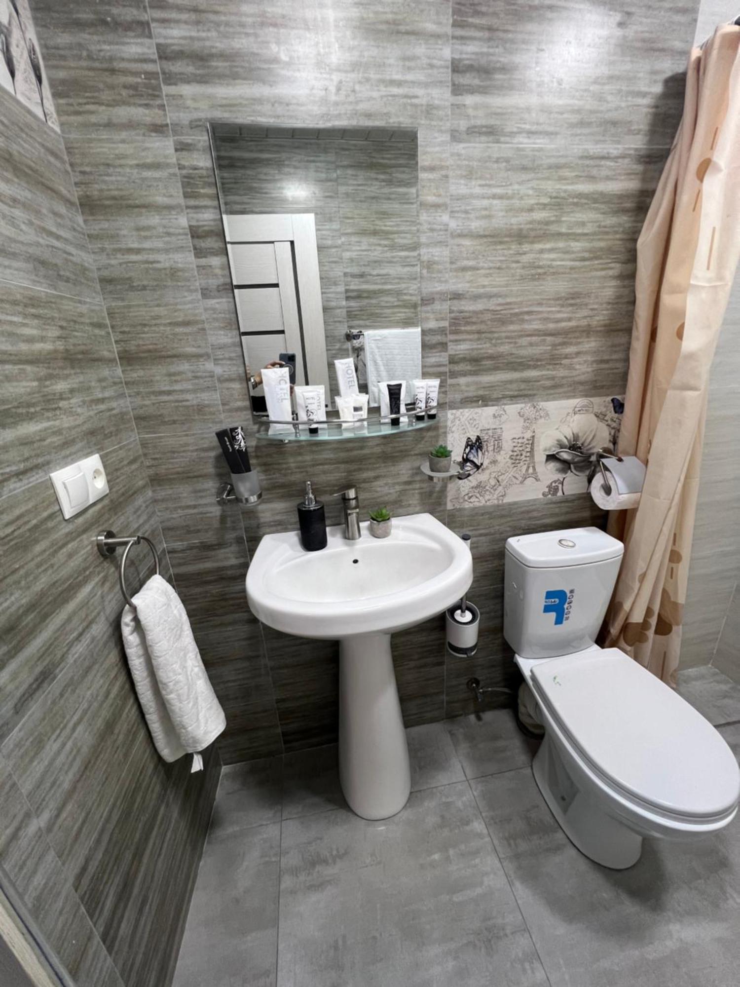 Cosy Apartment With Good Location Self Check In エレバン エクステリア 写真