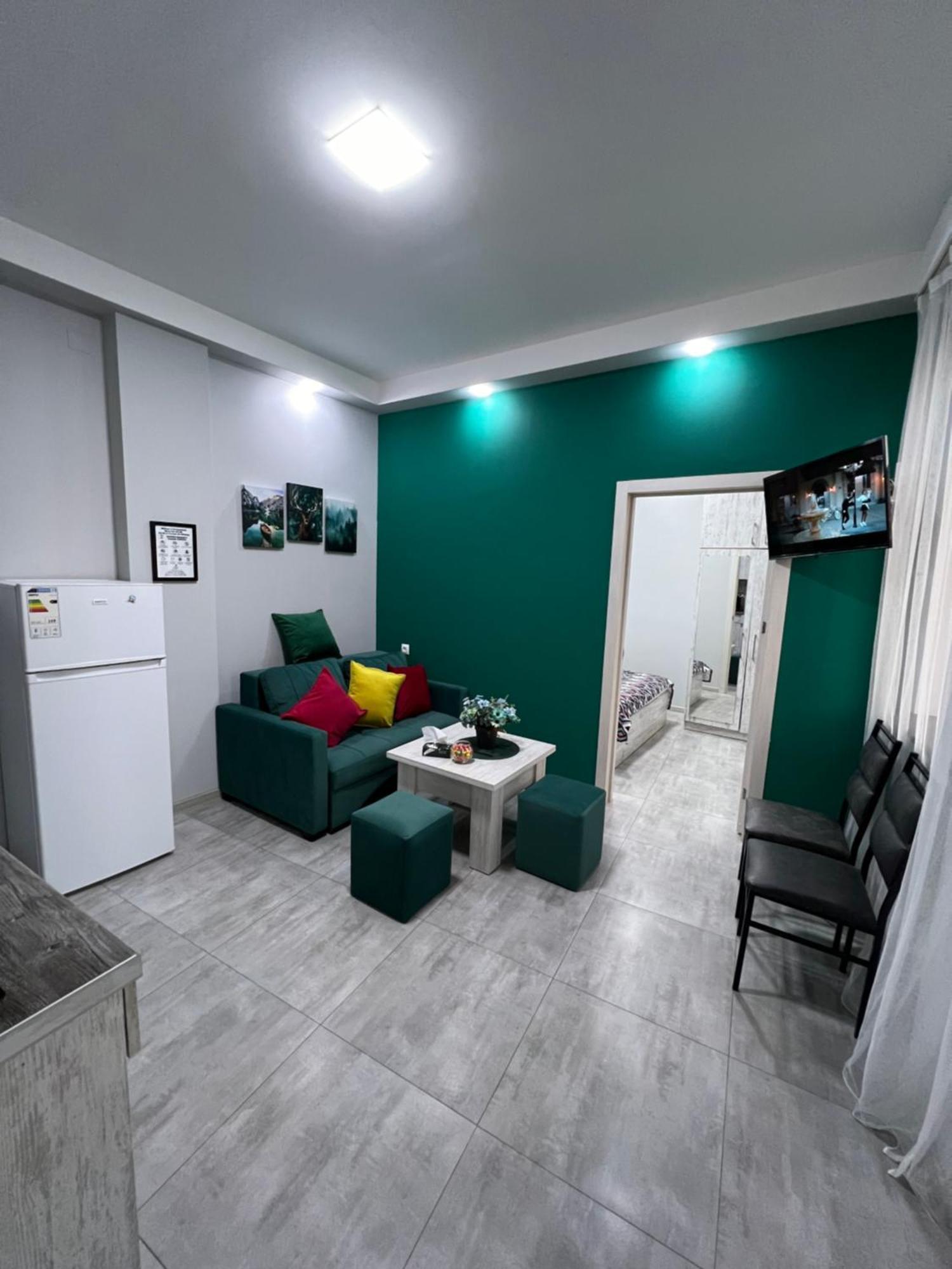 Cosy Apartment With Good Location Self Check In エレバン エクステリア 写真
