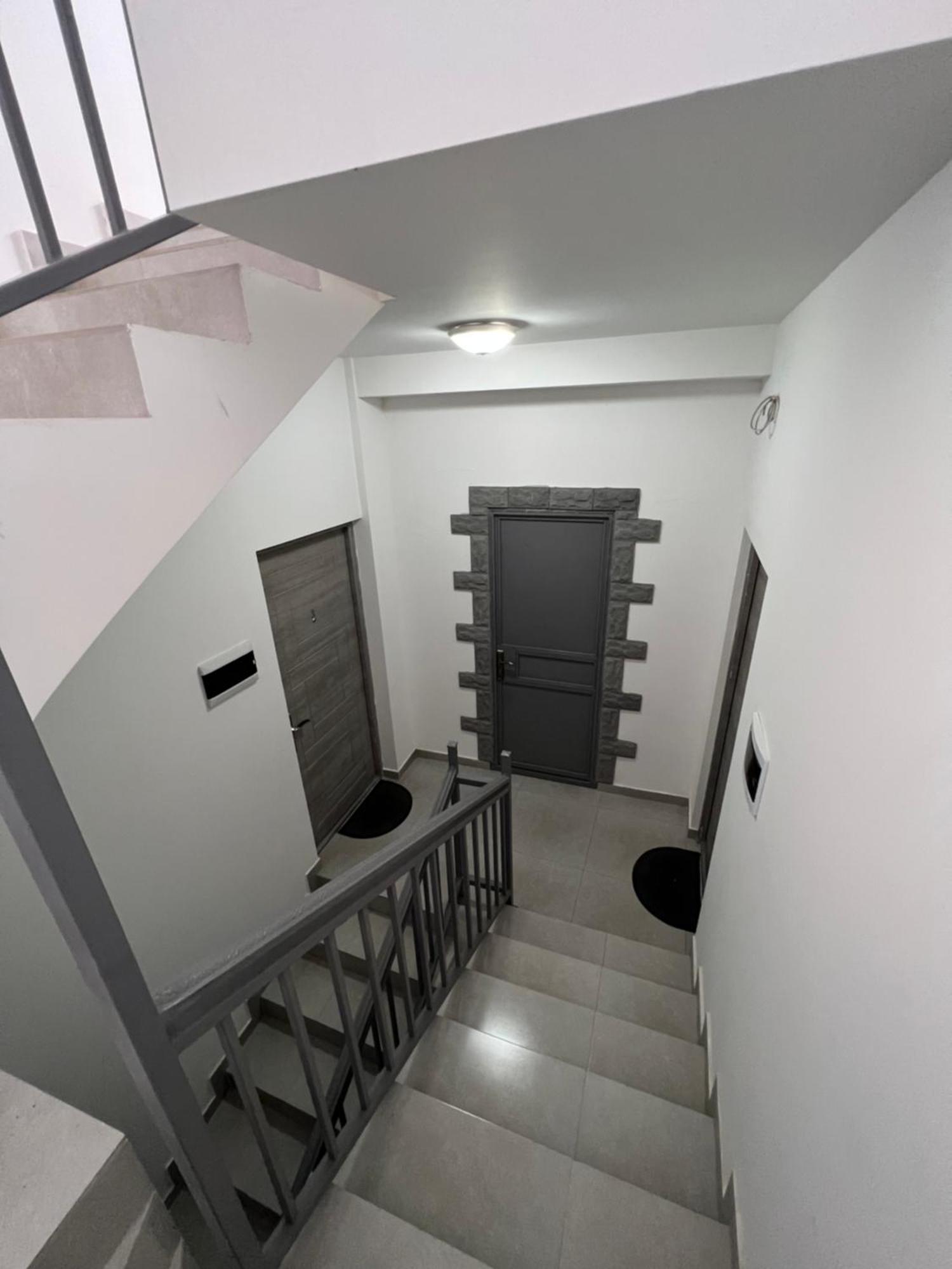 Cosy Apartment With Good Location Self Check In エレバン エクステリア 写真