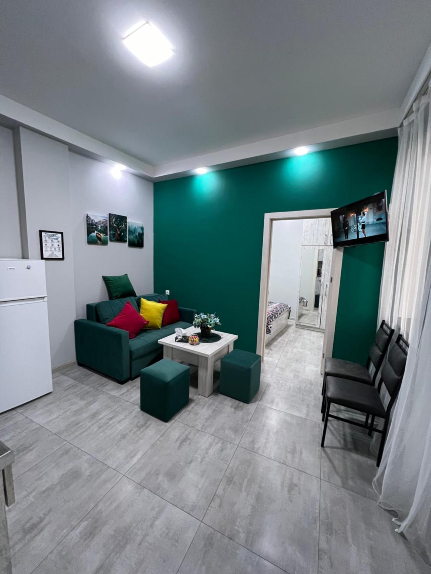 Cosy Apartment With Good Location Self Check In エレバン エクステリア 写真