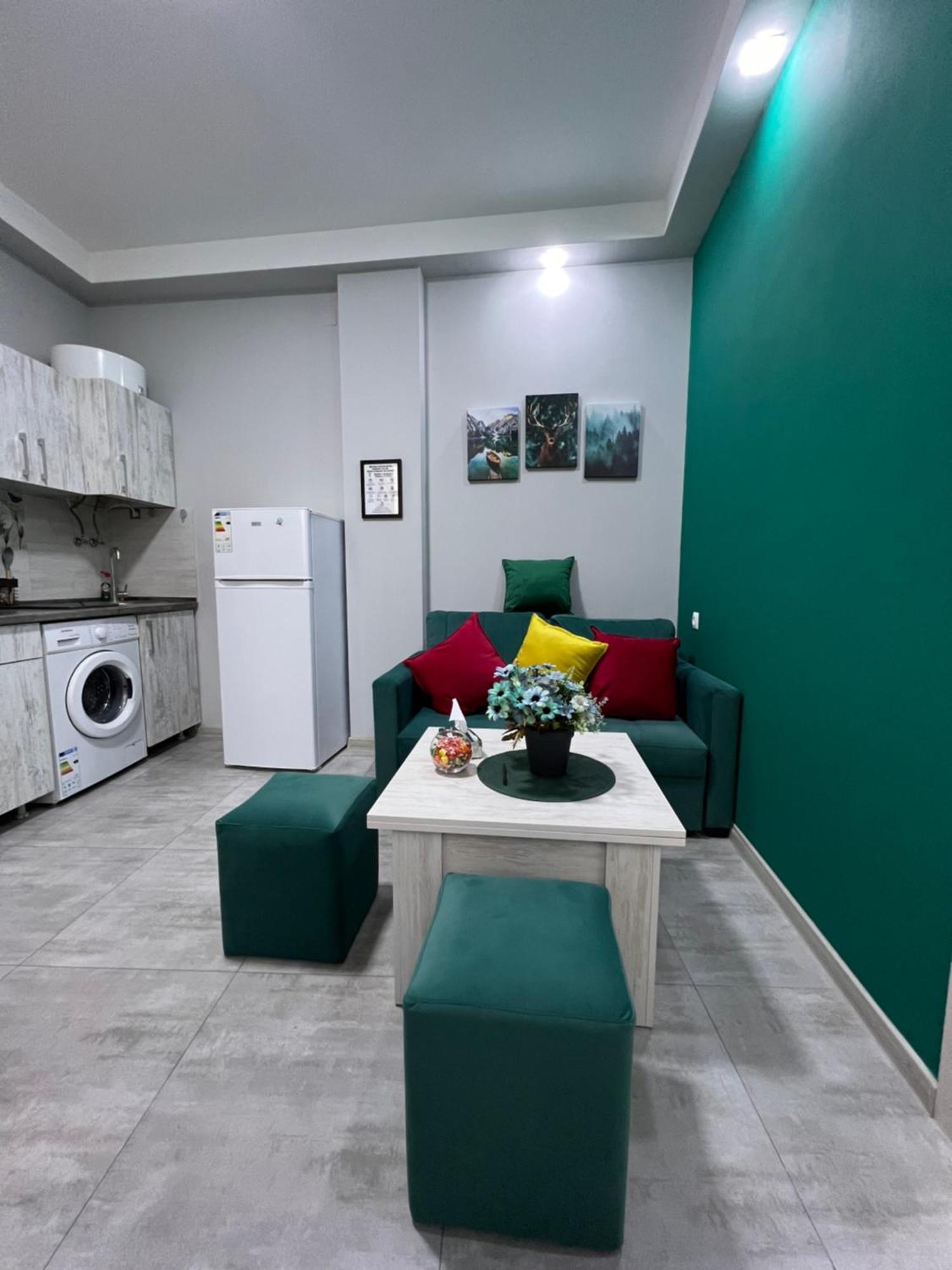 Cosy Apartment With Good Location Self Check In エレバン エクステリア 写真